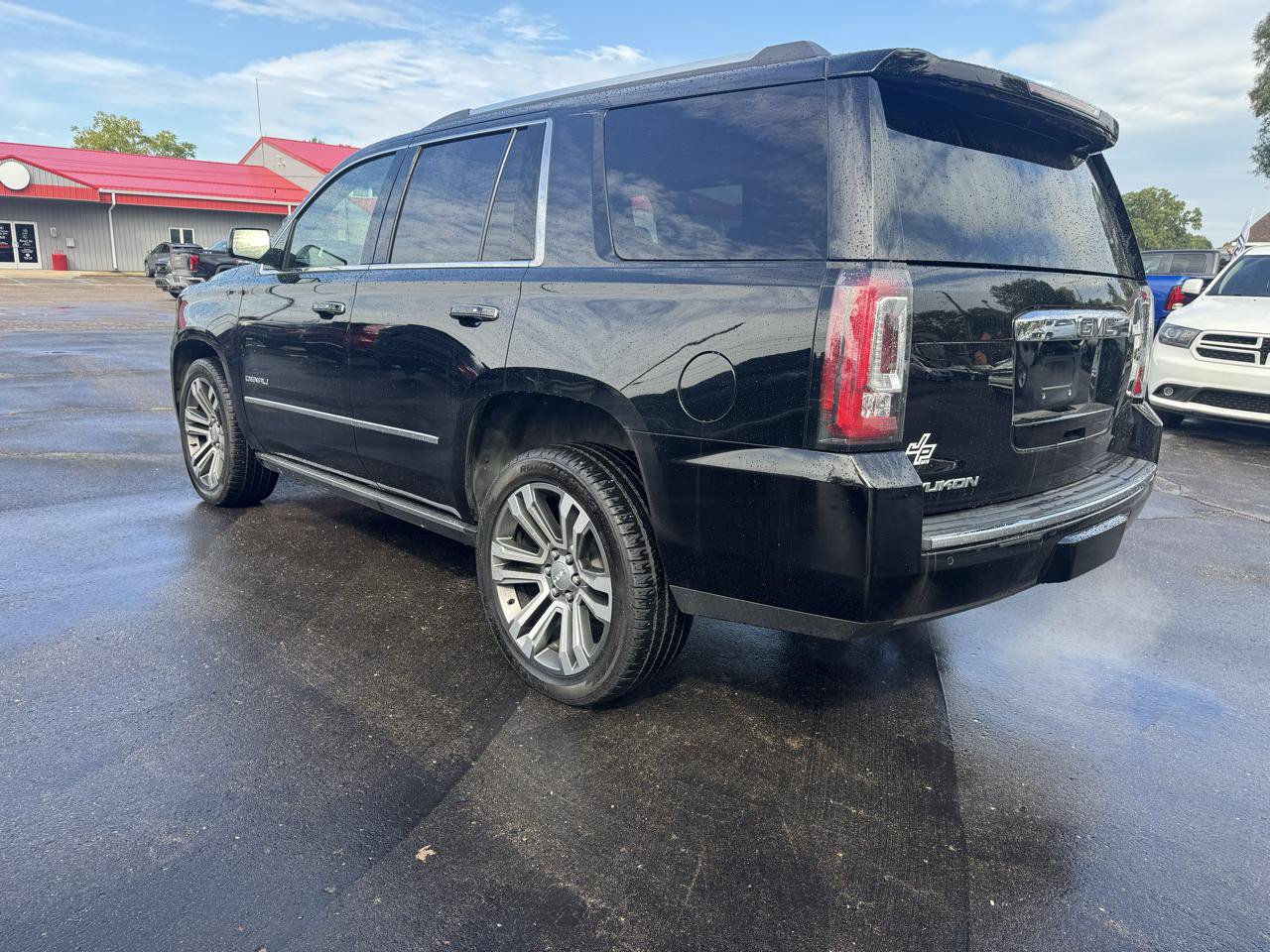 Used 2018 GMC Yukon Denali w/ Denali Ultimate Package AWD/4WD image 5