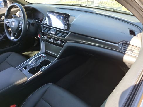 Used 2022 Honda Accord Sport image 10