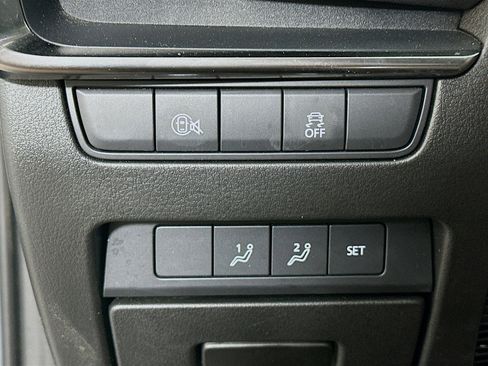 Used 2024 MAZDA MAZDA3 s image 17