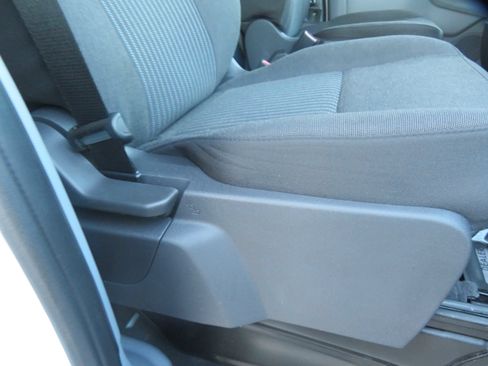 Used 2018 Ford Transit 150 XLT image 35