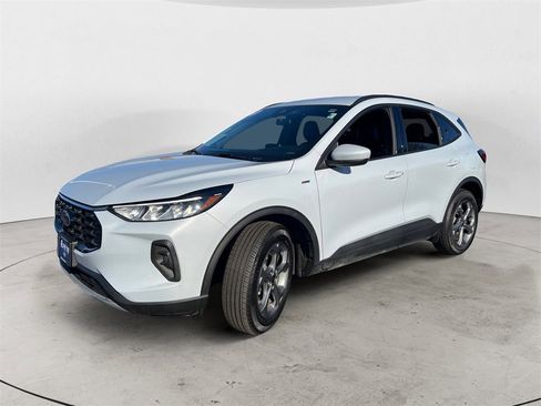 Used 2025 Ford Escape ST-Line Elite image 6