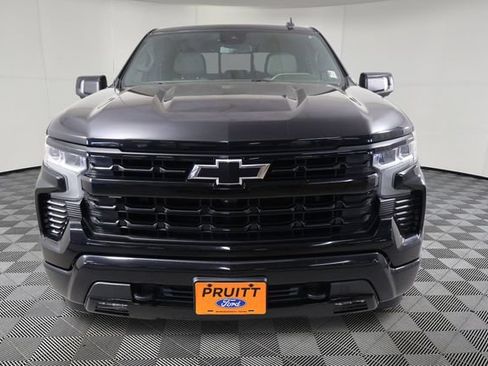 Used 2022 Chevrolet Silverado 1500 RST AWD/4WD image 3