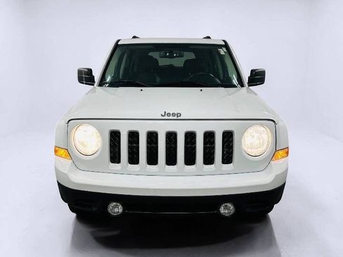 Used 2015 Jeep Patriot High Altitude FWD image 6