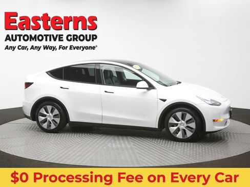 Used 2022 Tesla Model Y Long Range AWD/4WD image 41