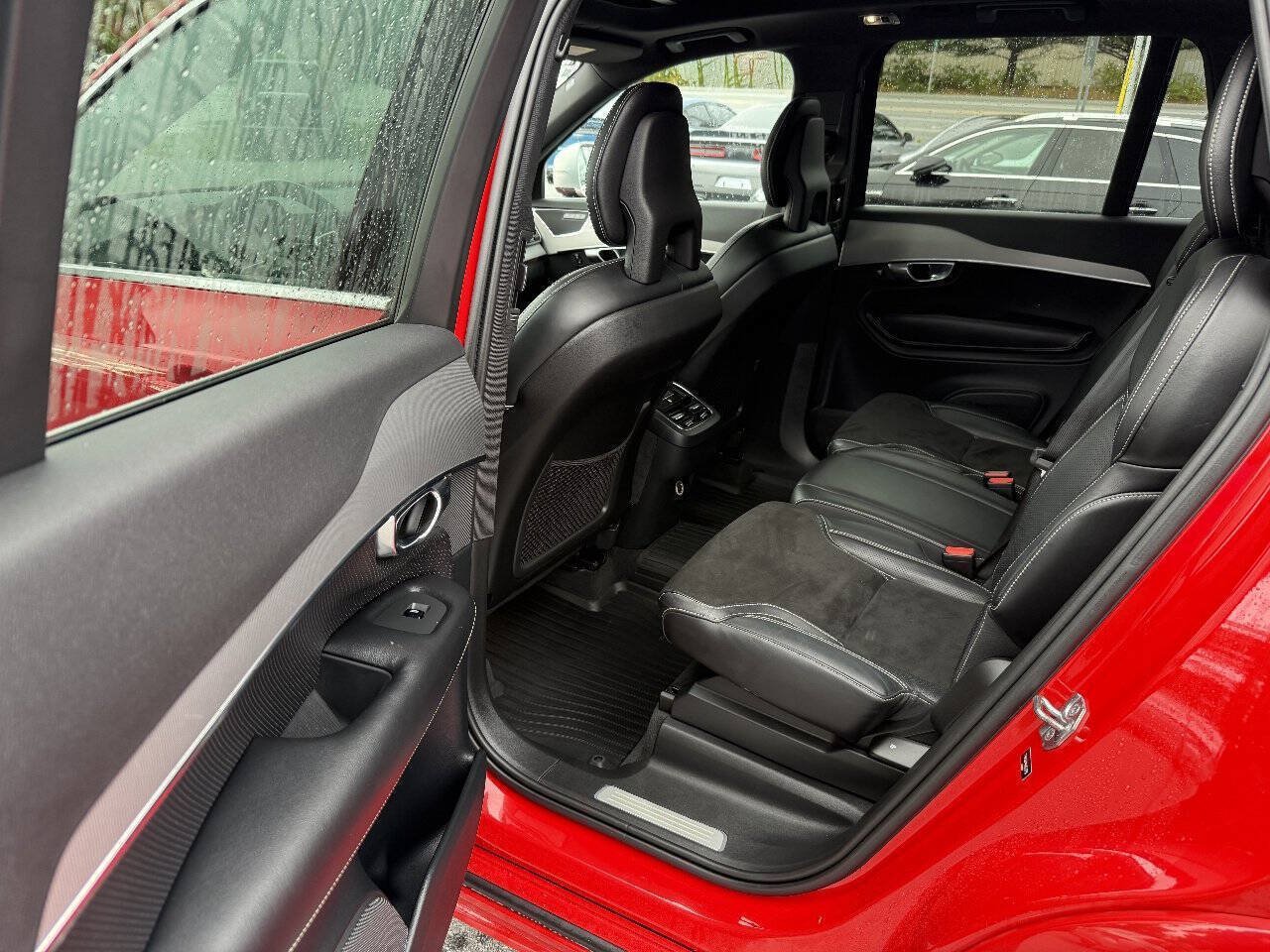 Used 2018 Volvo XC90 T6 R-Design w/ Convenience Package AWD/4WD image 15