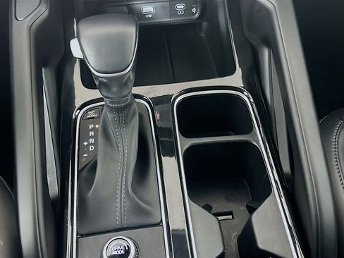 Used 2025 Kia Telluride S image 25