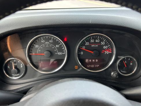 Used 2015 Jeep Wrangler Unlimited Rubicon AWD/4WD image 18
