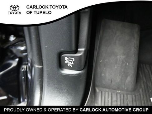 Used 2022 Ford Explorer XLT w/ Class IV Trailer Tow Package image 21