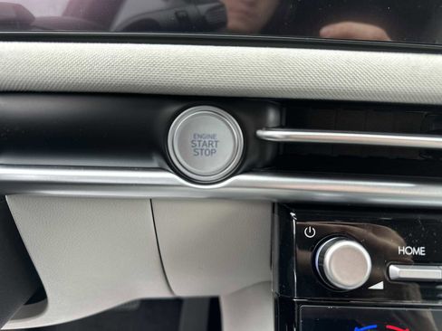 New 2026 Hyundai Tucson Limited image 19