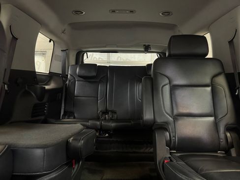 Used 2018 Chevrolet Tahoe LT w/ LT Signature Package AWD/4WD image 15