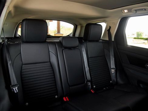 New 2024 Land Rover Discovery Sport S image 23