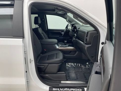 Used 2023 Chevrolet Silverado 1500 RST w/ Convenience Package II AWD/4WD image 15