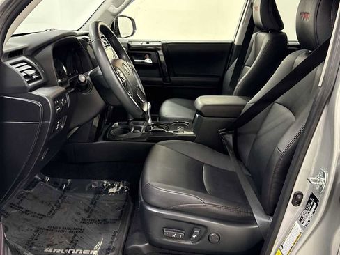 Certified 2022 Toyota 4Runner TRD Off-Road Premium image 13