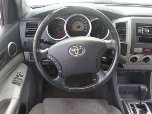 Used 2009 Toyota Tacoma PreRunner RWD image 5