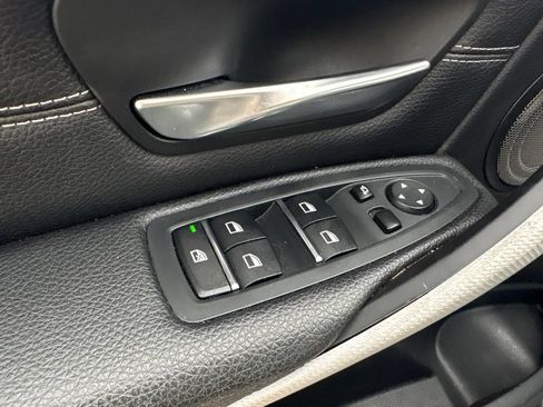 Used 2018 BMW 340i xDrive Sedan AWD/4WD image 11