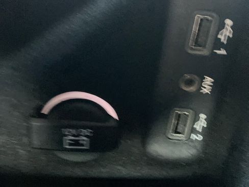 Used 2022 Dodge Challenger R/T image 30