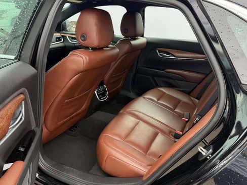 Used 2015 Cadillac XTS Luxury AWD/4WD image 12