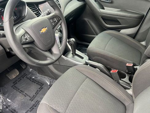 Used 2020 Chevrolet Trax LS w/ Tint and Cruise Package image 12