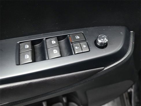 Used 2016 Toyota Highlander XLE image 13