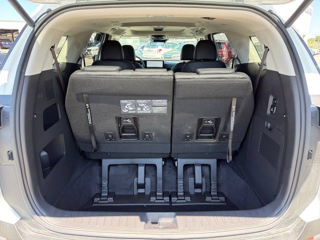 New 2026 Kia Carnival SX Prestige FWD image 25