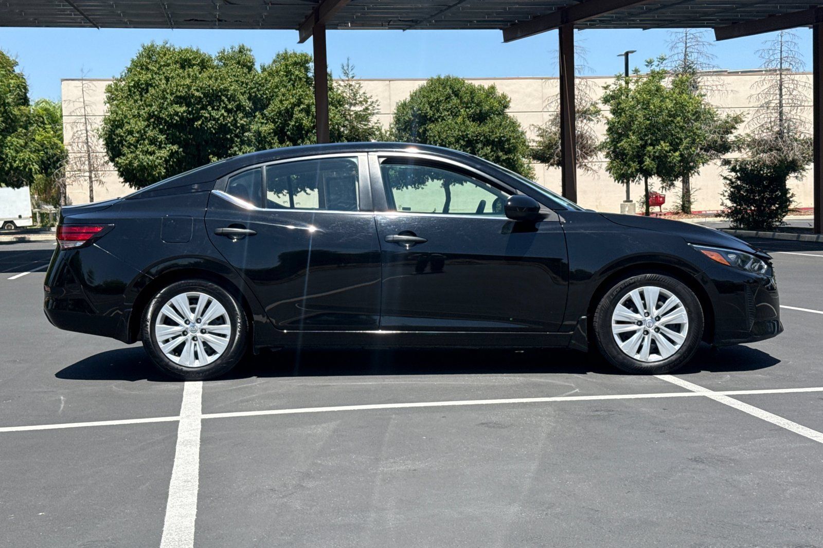 Used 2024 Nissan Sentra S FWD image 10