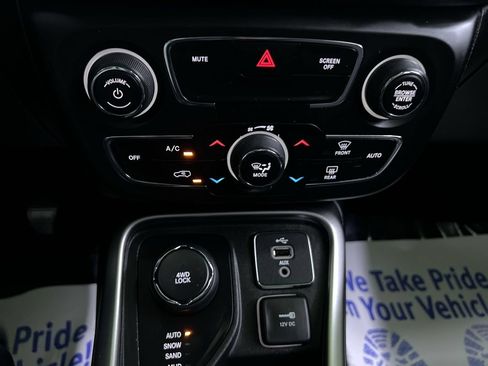 Used 2019 Jeep Compass Latitude w/ Popular Equipment Group AWD/4WD image 24