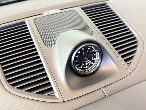 Certified 2022 Porsche Macan GTS image 29