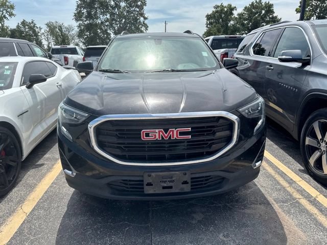 Used 2018 GMC Terrain SLE w/ Driver Convenience Package FWD image 4