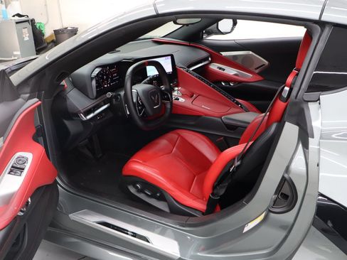 Used 2023 Chevrolet Corvette Stingray Preferred Cpe w/ Z51 Performance Package RWD image 27