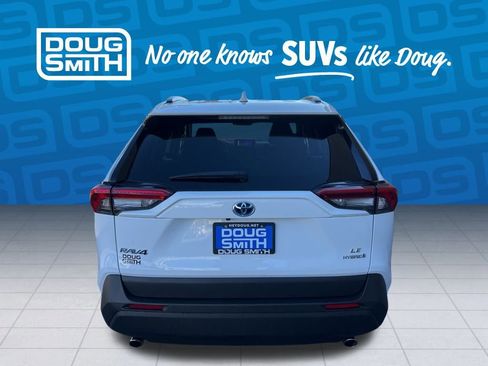 Used 2024 Toyota RAV4 LE image 5