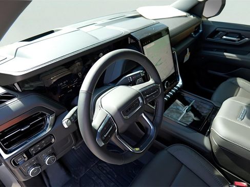 New 2026 GMC Yukon XL Denali w/ Sun & Power Step Package image 8