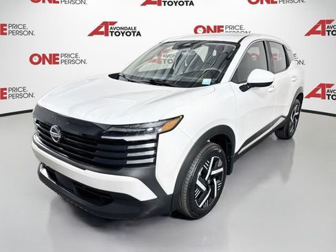 Used 2025 Nissan Kicks SV FWD image 3