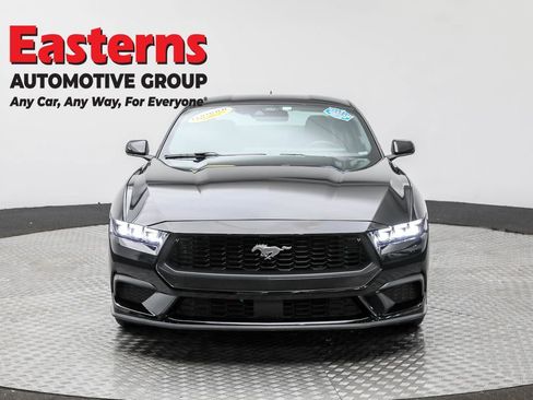 Used 2024 Ford Mustang Premium image 2
