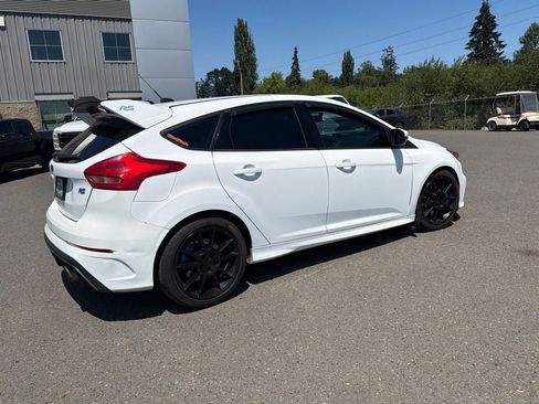 Used 2017 Ford Focus RS AWD/4WD image 4