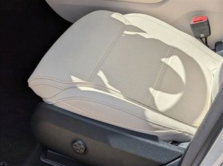 Used 2026 Mercedes-Benz GLC 300 video 4