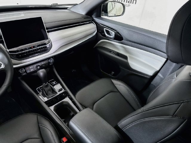 New 2026 Jeep Compass Limited AWD/4WD image 21