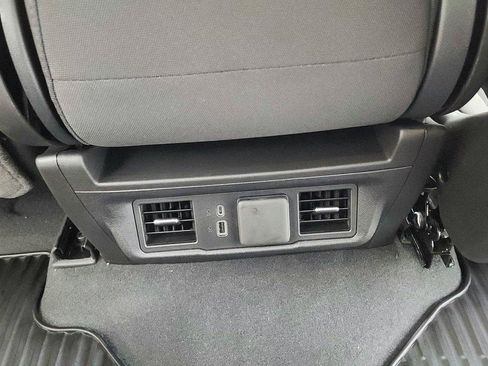 Used 2025 GMC Sierra 1500 SLE AWD/4WD image 26