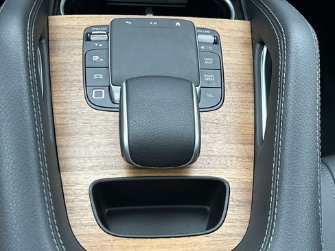 Certified 2025 Mercedes-Benz GLE 450 4MATIC image 35