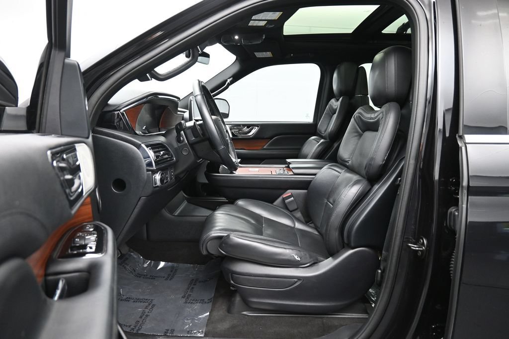 Used 2020 Lincoln Navigator L Reserve w/ Equipment Group 208A Reserve AWD/4WD image 20