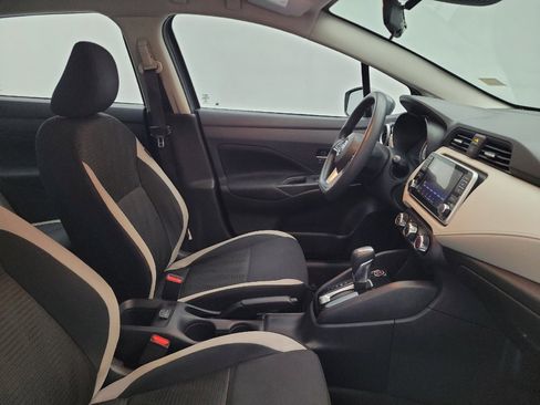 Used 2021 Nissan Versa SV FWD image 21