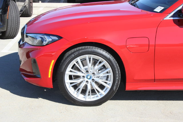 Used 2024 BMW 330e RWD image 4