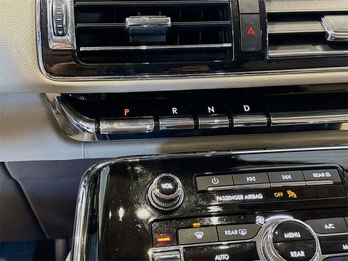 Used 2022 Lincoln Navigator Reserve image 15