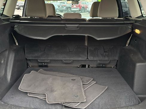 Used 2017 Ford Escape SE image 24