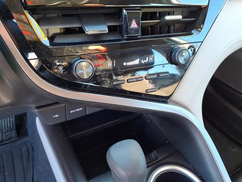 Used 2024 Toyota Camry LE image 33