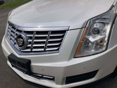 Used 2016 Cadillac SRX Luxury w/ Driver Awareness Package image 10