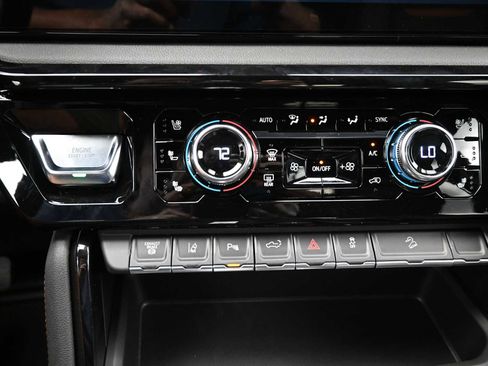 New 2025 GMC Sierra 2500 AT4 w/ AT4 Premium Plus Package image 21