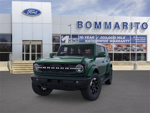 New 2025 Ford Bronco Outer Banks image 2