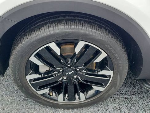 Used 2024 Kia Telluride SX FWD image 9