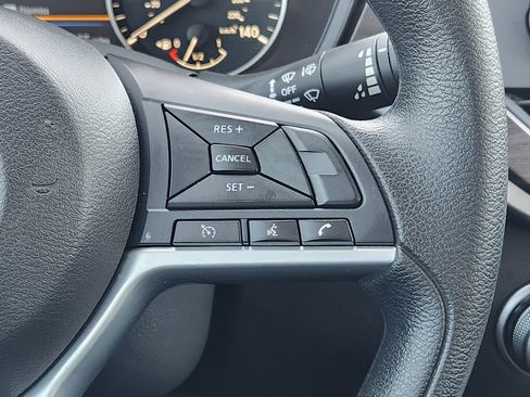 Used 2025 Nissan Altima 2.5 SV image 28