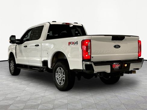 Used 2025 Ford F250 XLT w/ FX4 Off-Road Package AWD/4WD image 4